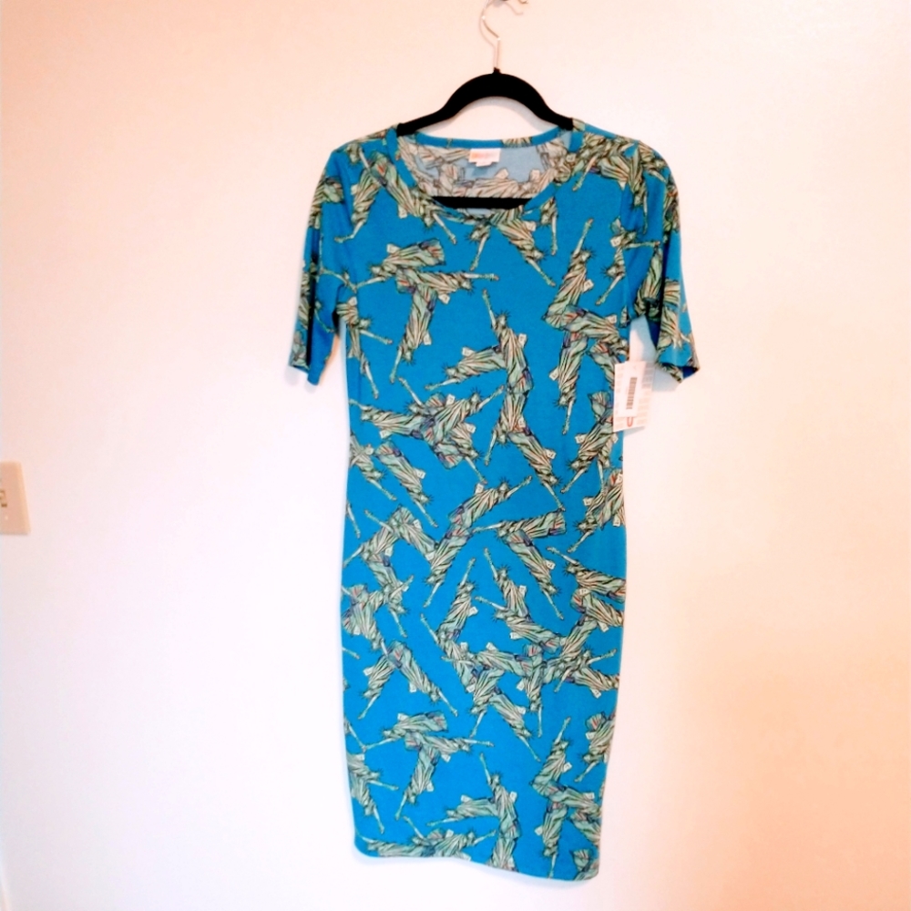 NWT statue of liberty LuLaRoe midi Julia dress. Size small